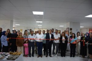 ÖĞRENCİLERDEN MUHTEŞEM YILSONU SERGİSİ