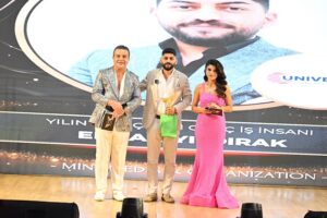 Erhan Yıldırak “Yılın Öne Çıkan Genç İş İnsanı ” ödülünü aldı!