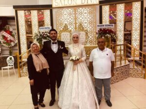 Altunç ailesinin mutlu günü