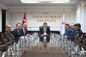 Bakanlıklara çıkarma yaptılar