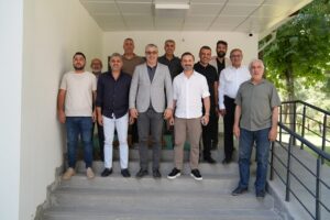 “TÜPRAŞ VE TPAO PETROLSPORU DESTEKLEMEK ZORUNDA”