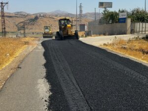 Grup köy yolları asfaltlanıyor