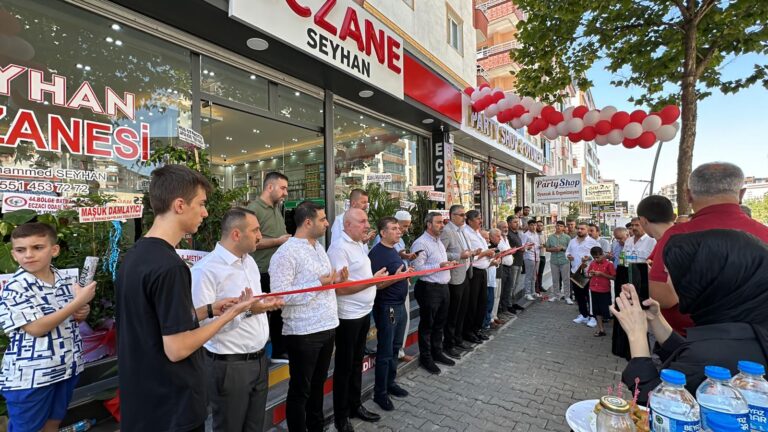 SEYHAN ECZANESİ HİZMETE GİRDİ