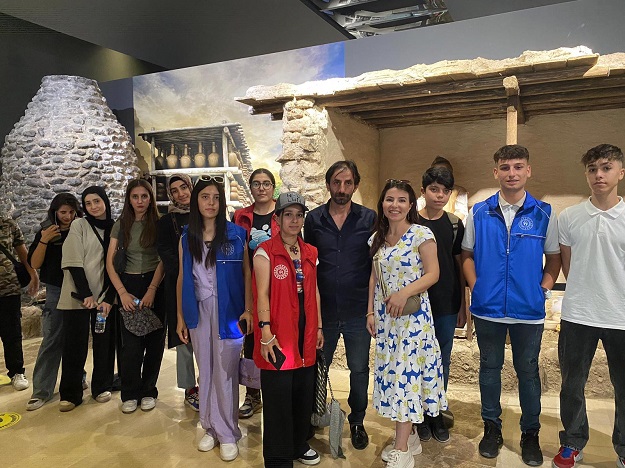 HASANKEYF VE MÜZEYE HAYRAN KALDILAR