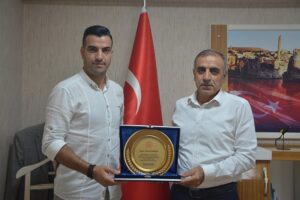 ÖZPERK’TEN DURSUN’A TEŞEKKÜR PLAKETİ