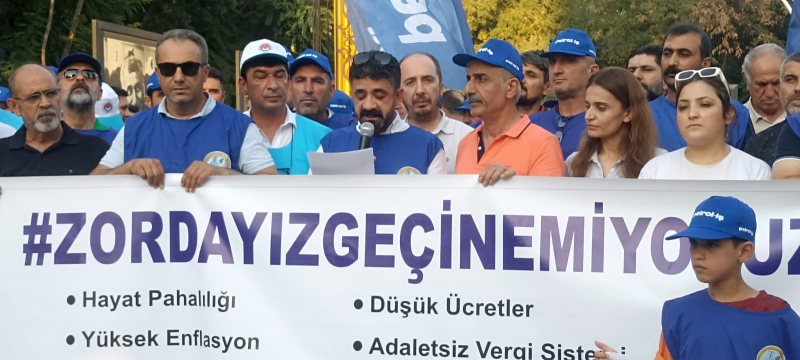 “Hayat Pahalılığı ve Yüksek Enflasyon Halkı Ezmekte”