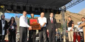 ABDULLAH TUNÇ 300 BİN TL’YE BAL ALDI