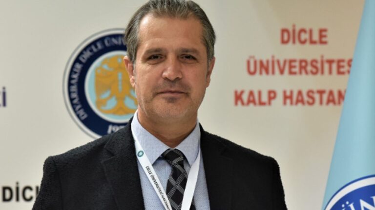 Ertuğrul, tıp fakültesi dekanlığına atandı