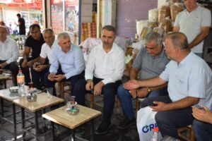 Esnaf ziyaretlerine devam ediyor