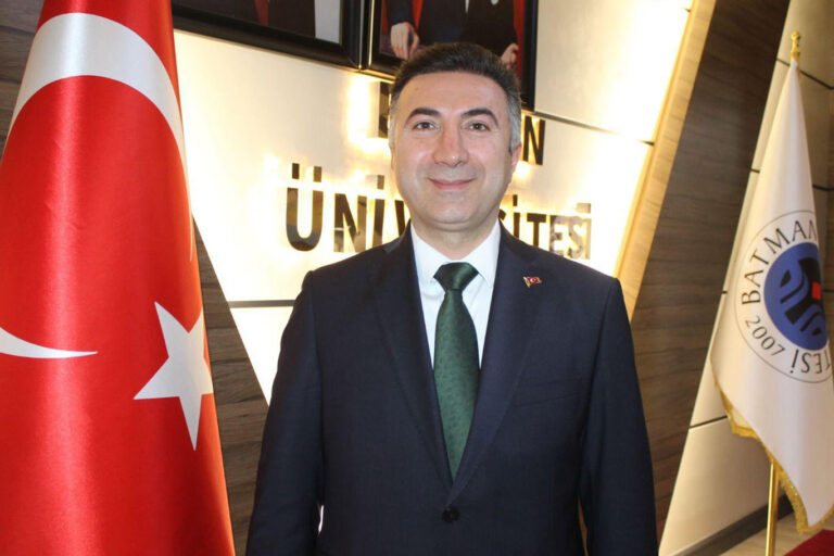 Tıp fakültesi dosyamız YÖK’te bekliyor
