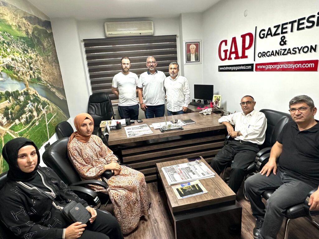 Umre talihlileri kutsal topraklara uğurlandı