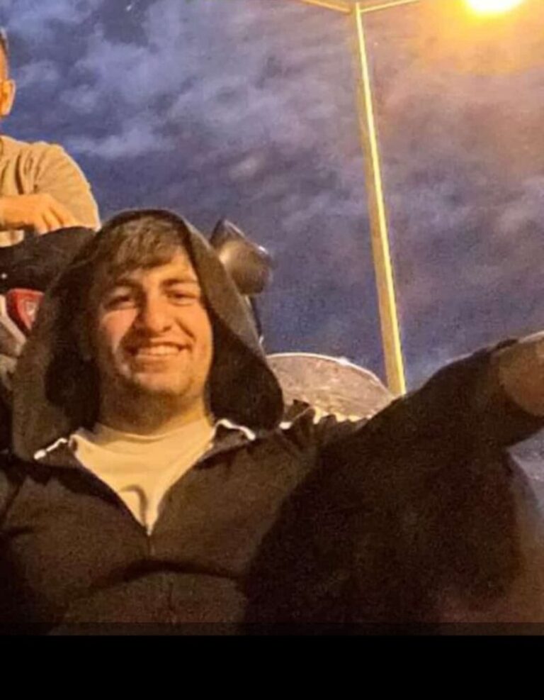 Yayaya çarpmamak için canından oldu