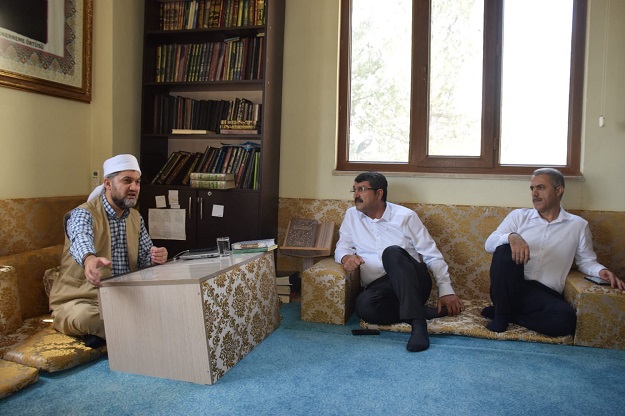 ŞANSİ CAMİ VE MEDRESELERİ ZİYARET ETTİ