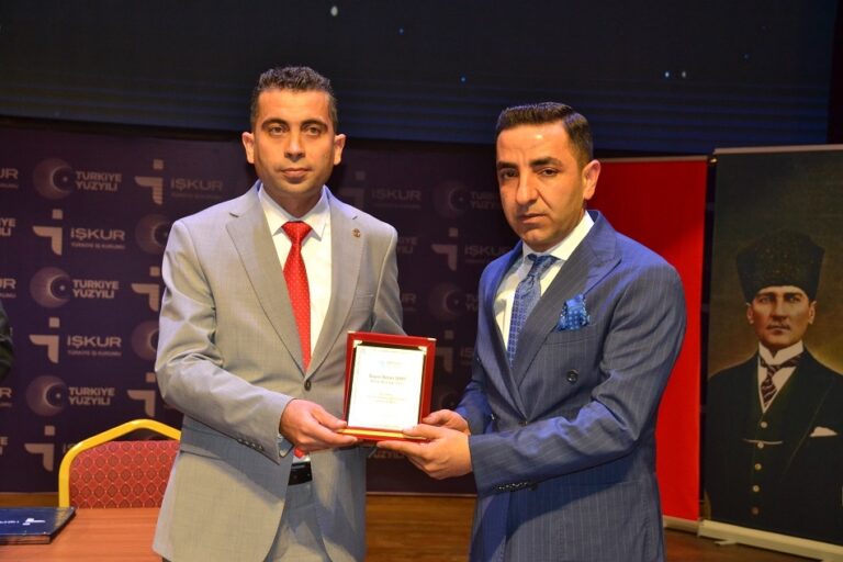 İstihdam şampiyonları ödüllendirildi