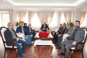 SİİRTLİLER DERNEĞİ’NDEN VALİ CANALP’A ZİYARET