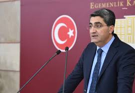‘Gençler dinden uzaklaşıyor’