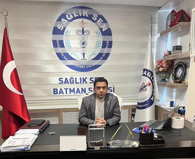 “SAĞLIK ÇALIŞANLARININ ÇALIŞMA VE EKONOMİK ŞARTLARI DÜZELTİLMELİDİR”