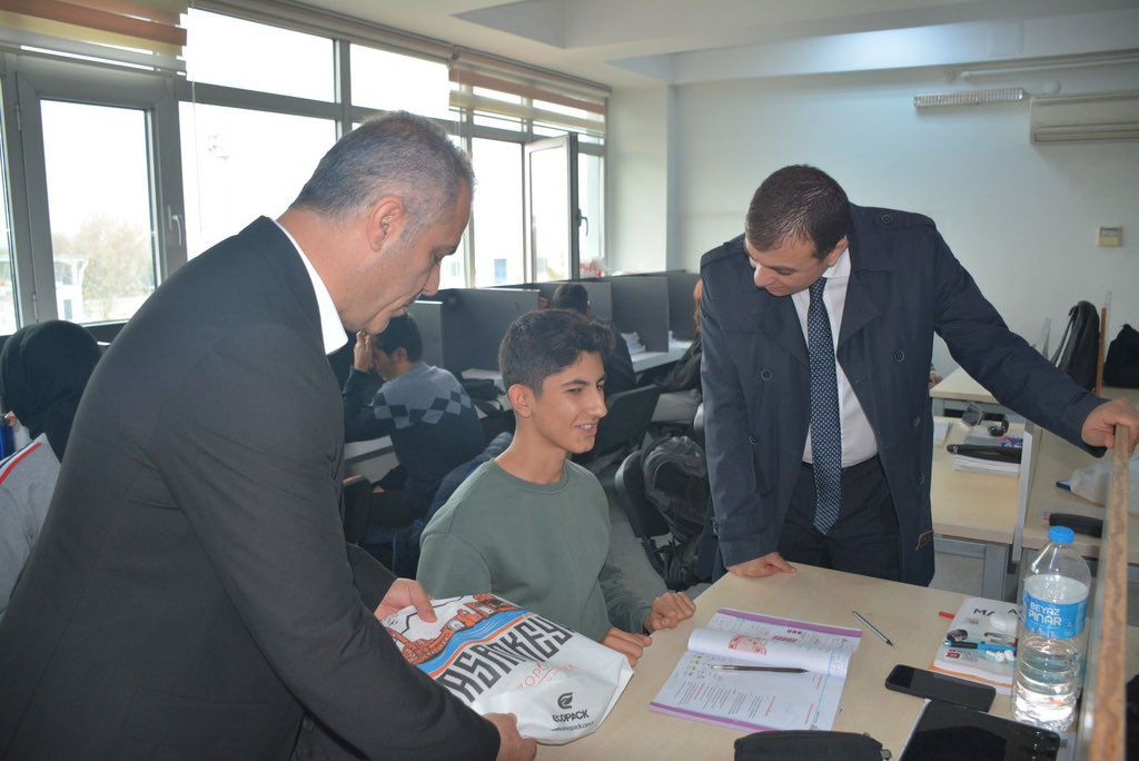 Şansi’den gençlere kitap desteği