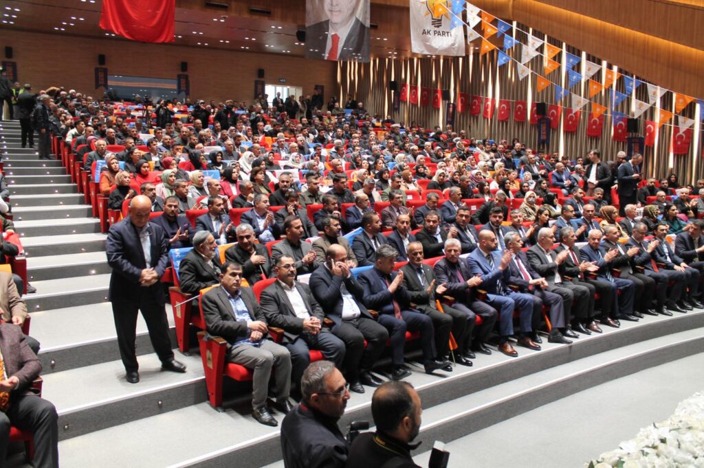 AK Parti ilçe kongrelerini tamamladı