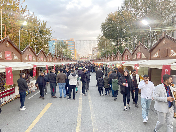 2 GÜNDE 104.877 KİŞİ ZİYARET ETTİ