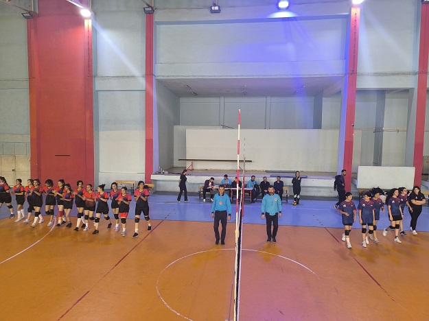 OKUL SPORLARI VOLEYBOL MAÇLARIYLA BAŞLADI