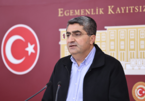 “Yerel basın son 4 yılda baskı altında”