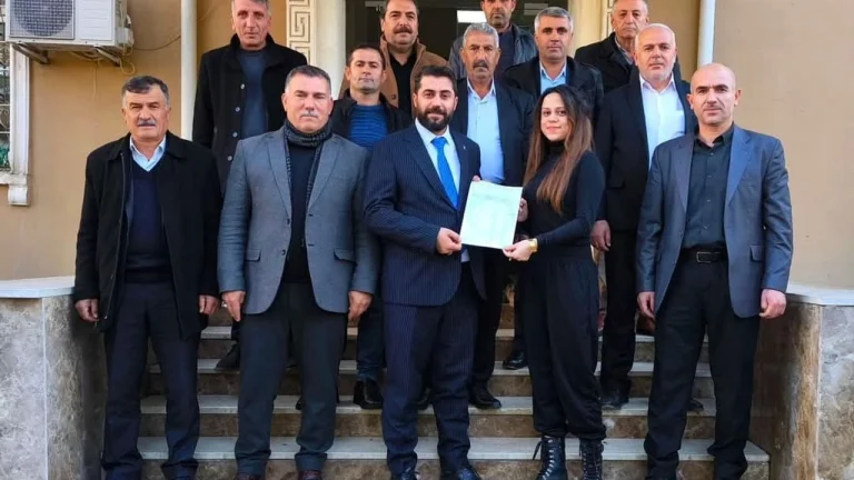 Sason İlçe Başkanı mazbata aldı