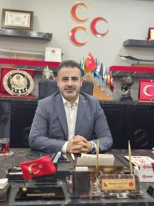 ‘’İYİ Kİ VARSIN, SEVGİLİ ÖĞRETMENİM’’