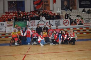 Genç Kızılay Gönüllülerinden Batmanlı Basketbolculara Büyük Destek
