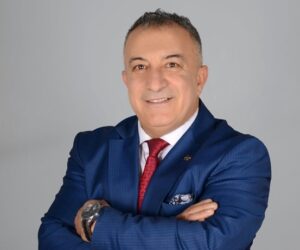 Demokrat Başkan, intiharlara dikkat çekti!