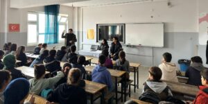 ÖĞRENCİLERE POLİSLİK MESLEĞİ TANITILDI
