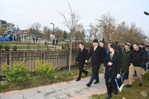 VALİ CANALP, KENTSEL DÖNÜŞÜM ALANINDAYDI