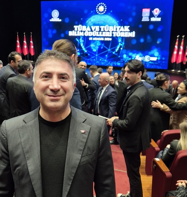 REKTÖR DEMİR, TÜBA-TÜBİTAK BİLİM ÖDÜLLERİ TÖRENİ’NE KATILDI