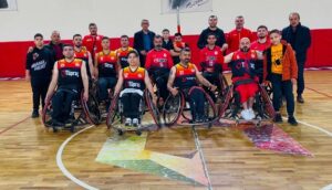 Yılmaz, Gaziantep’te Batmanlı Basketbolcuları Yalnız Bırakmadı