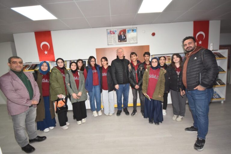 Akademisyen Aşan’dan seminer