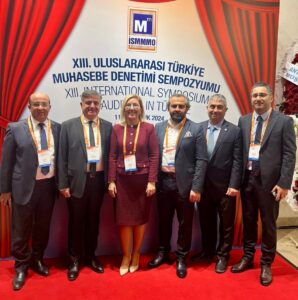 Başaran, muhasebe sempozyumuna katıldı