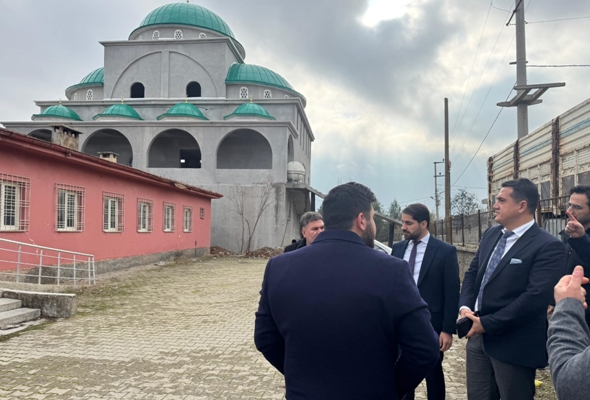 Beşiri ve İkiköprü’ye çıkarma yaptı