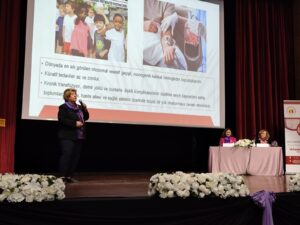 Çocuk Hematoloji Onkoloji seminerine ilgi