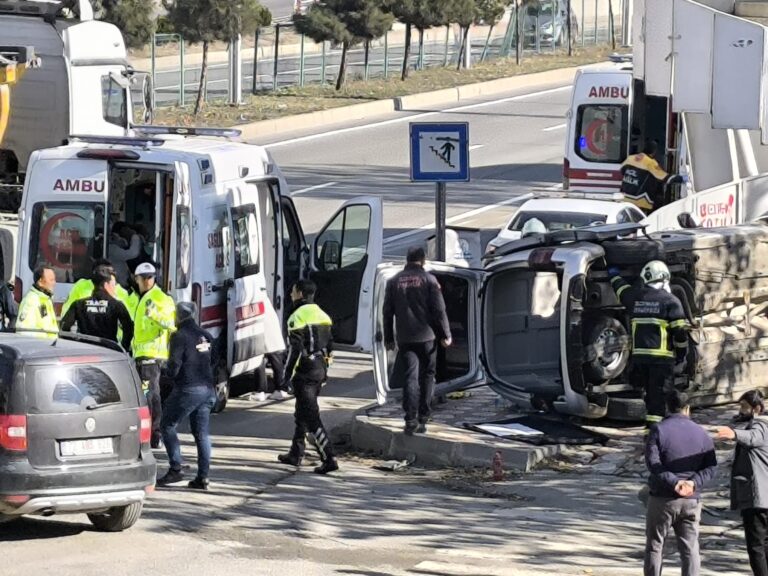 Üstgeçit merdivenine çarparak durabildi