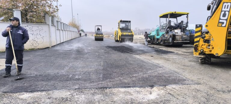 1,5 AYDA 7 BİN 335 TON ASFALT SERİMİ GERÇEKLEŞTİRDİK