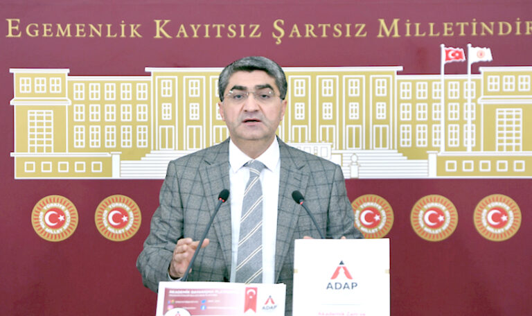 “Akademisyenler maaşlarda iyileştirme bekliyor”