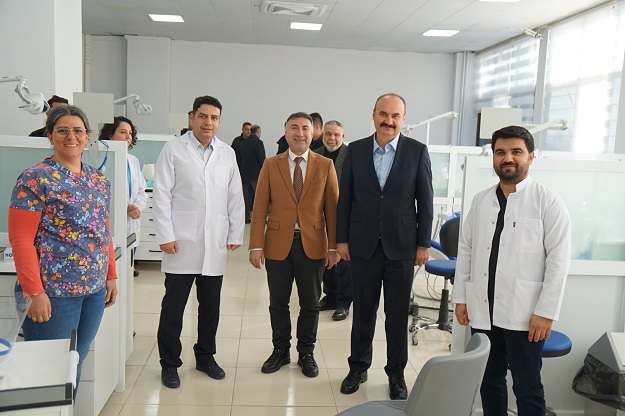 ÜNİVERSİTE GÜNDE 100 HASTAYA BAKIYOR