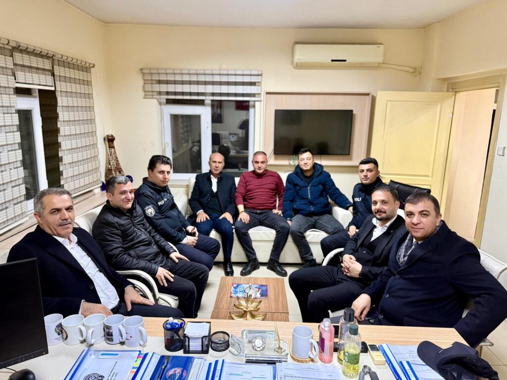 AK Parti’den polis merkezlerine ziyaret