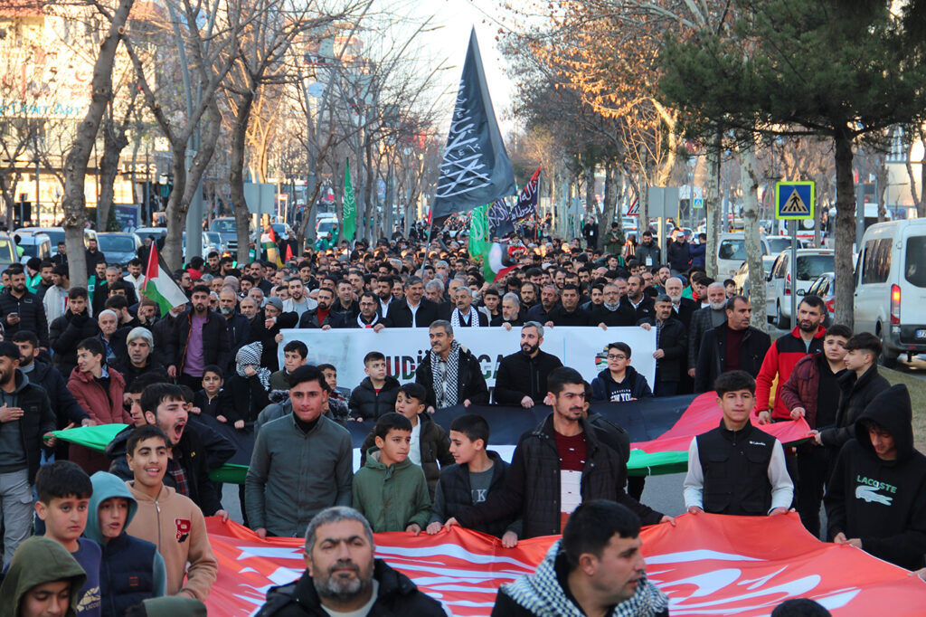 Binlerce kişi Kudüs için buluştu