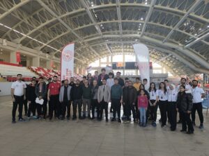 OLİMPİK YÜZME HAVUZUNDA ŞAMPİYONLUK MÜCADELESİ