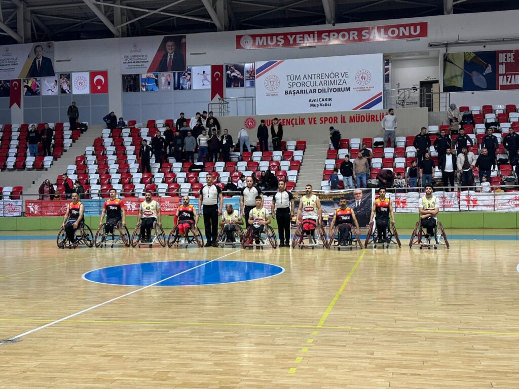 Basketbolcularımız Muş’ta dağıldı: 51-31