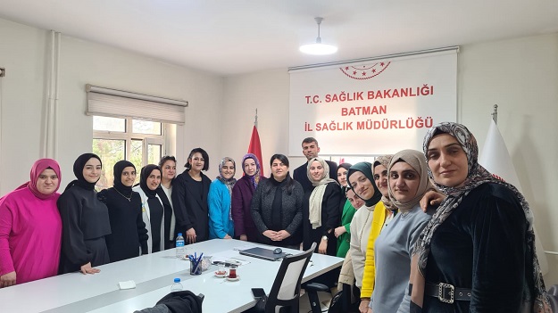 İşitme Engelli Kadınlardan Hanımefendi Canalp’a Ziyaret