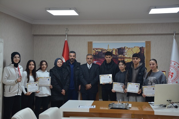 8 SİYAH KUŞAK SPORCUSU DİPLOMALARINI ALDI…