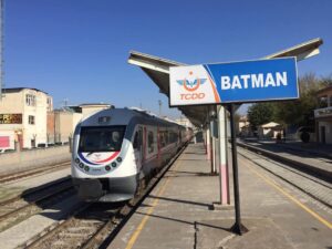 TREN ÜCRETLERİNE ZAM