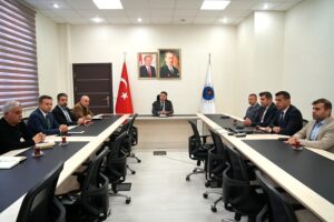 Rektör Demir, Üniversitenin Daire Başkanları ile Toplantı Yaptı